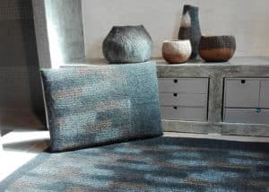 Objets en feutre de laine fait-main Ocre Noir
