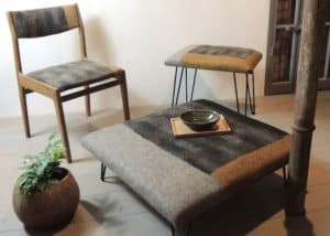 ghislaine-garcin-assises-feutre-laine-ocre