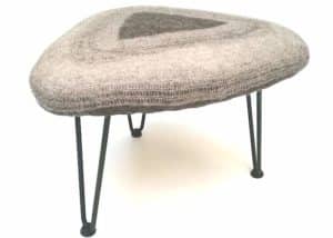 tabouret en feutre de laine fait-main Beige