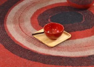 tapis feutre rouge détail