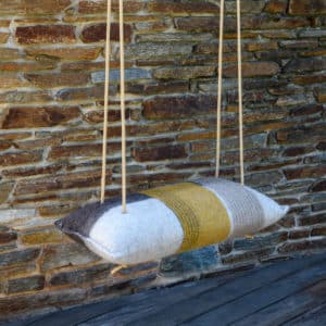 Balançoire d'interieur en feutre de laine