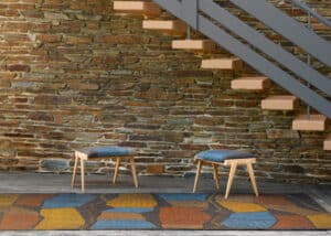 Tapis en tabouret en laine feutrée, teinture végétale Ocre/Indigo